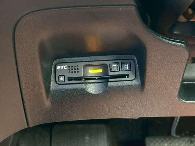 フィット Ｇスマートセレクション　車検整備付　バックカメラ　純正ナビ　ＴＶ　ＥＴＣ　４ＷＤ　キーレス　スマートキー　フラットシート　プレミアムホワイト・パール（47枚目）