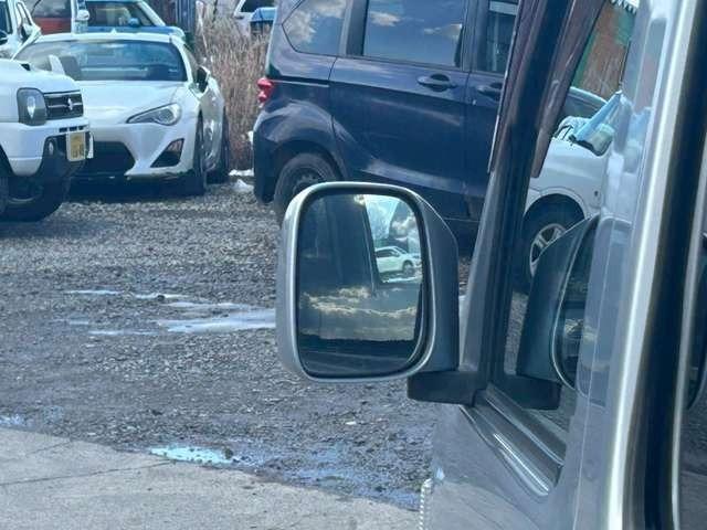 ピクシスバン クルーズ　検Ｒ８／７　マニュアル車　ＣＤ　スライドドア　ブライトシルバーメタリック　４ＷＤ（17枚目）