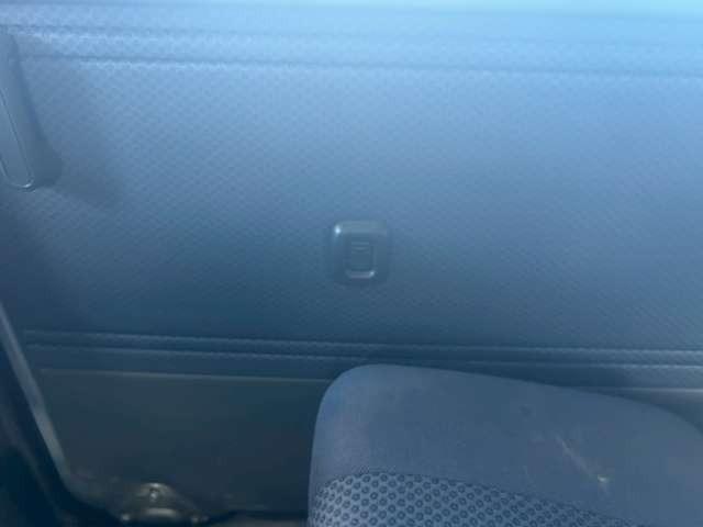 ピクシスバン クルーズ　検Ｒ８／７　マニュアル車　ＣＤ　スライドドア　ブライトシルバーメタリック　４ＷＤ（37枚目）