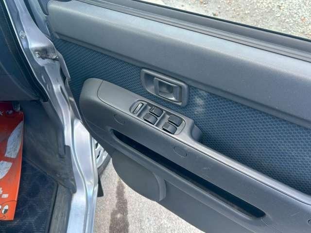 ピクシスバン クルーズ　検Ｒ８／７　マニュアル車　ＣＤ　スライドドア　ブライトシルバーメタリック　４ＷＤ（42枚目）