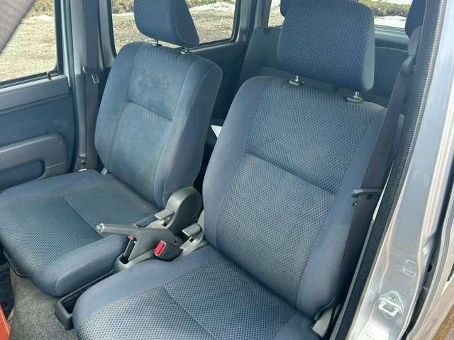 ピクシスバン クルーズ　検Ｒ８／７　マニュアル車　ＣＤ　スライドドア　ブライトシルバーメタリック　４ＷＤ（54枚目）