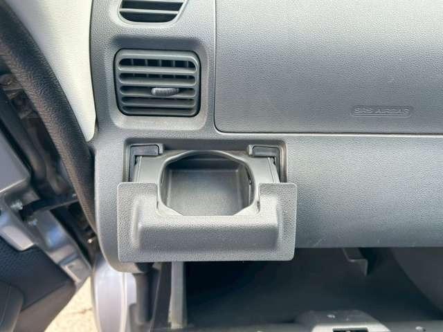 ピクシスバン クルーズ　検Ｒ８／７　マニュアル車　ＣＤ　スライドドア　ブライトシルバーメタリック　４ＷＤ（60枚目）