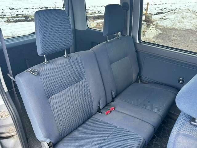 ピクシスバン クルーズ　検Ｒ８／７　マニュアル車　ＣＤ　スライドドア　ブライトシルバーメタリック　４ＷＤ（64枚目）