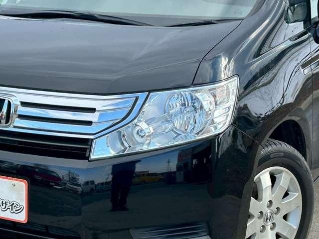 ステップワゴン Ｇ　ＨＤＤナビ　スマートスタイルエディション　車検整備付　バックカメラ　ＴＶ　ＥＴＣ　４ＷＤ　キーレス　スマートキー　３列シート　ウォークスルー　クリスタルブラックパール（13枚目）