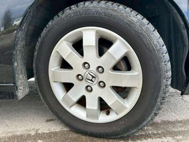 ステップワゴン Ｇ　ＨＤＤナビ　スマートスタイルエディション　車検整備付　バックカメラ　ＴＶ　ＥＴＣ　４ＷＤ　キーレス　スマートキー　３列シート　ウォークスルー　クリスタルブラックパール（24枚目）