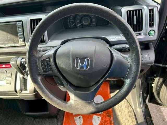 ステップワゴン Ｇ　ＨＤＤナビ　スマートスタイルエディション　車検整備付　バックカメラ　ＴＶ　ＥＴＣ　４ＷＤ　キーレス　スマートキー　３列シート　ウォークスルー　クリスタルブラックパール（28枚目）