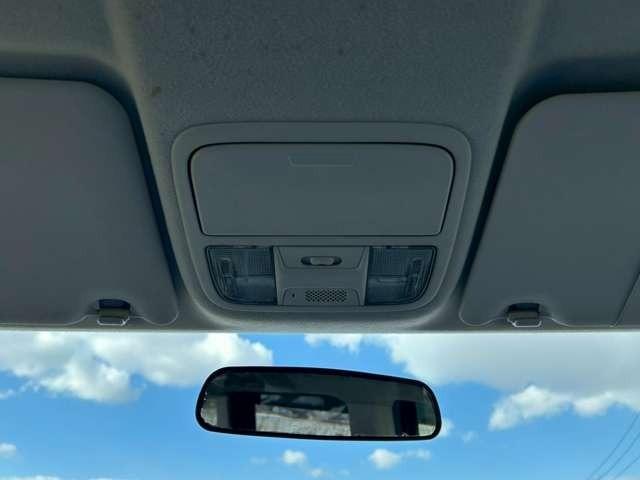 ステップワゴン Ｇ　ＨＤＤナビ　スマートスタイルエディション　車検整備付　バックカメラ　ＴＶ　ＥＴＣ　４ＷＤ　キーレス　スマートキー　３列シート　ウォークスルー　クリスタルブラックパール（44枚目）