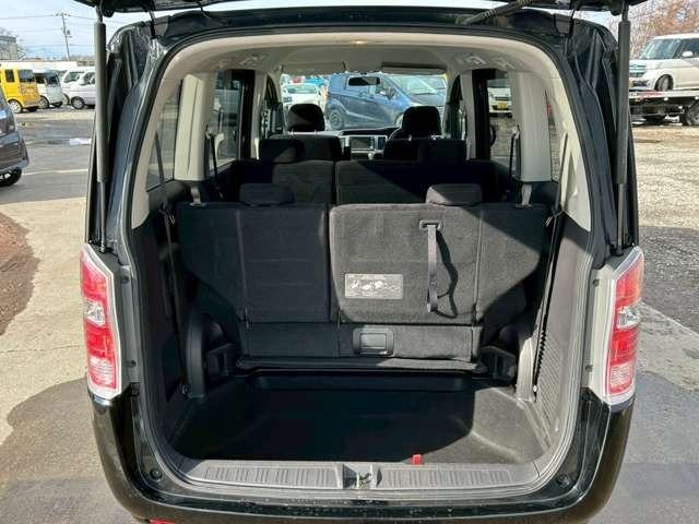 ステップワゴン Ｇ　ＨＤＤナビ　スマートスタイルエディション　車検整備付　バックカメラ　ＴＶ　ＥＴＣ　４ＷＤ　キーレス　スマートキー　３列シート　ウォークスルー　クリスタルブラックパール（68枚目）