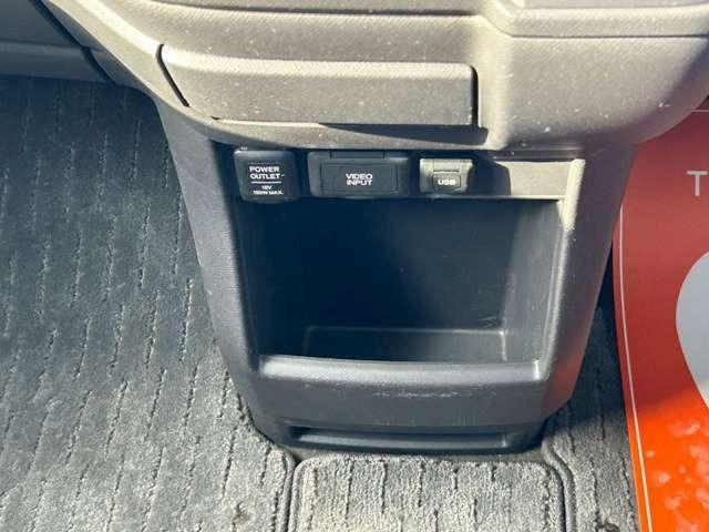 ステップワゴン Ｇ　ＨＤＤナビ　スマートスタイルエディション　車検整備付　バックカメラ　ＴＶ　ＥＴＣ　４ＷＤ　キーレス　スマートキー　３列シート　ウォークスルー　クリスタルブラックパール（71枚目）