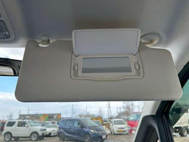 ステップワゴン Ｇ　ＨＤＤナビ　スマートスタイルエディション　車検整備付　バックカメラ　ＴＶ　ＥＴＣ　４ＷＤ　キーレス　スマートキー　３列シート　ウォークスルー　クリスタルブラックパール（74枚目）