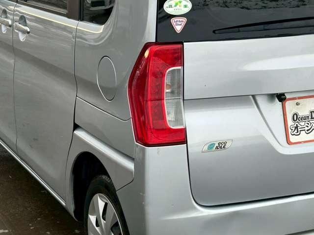 タント Ｌ　検Ｒ９／１１　両側スライドドア　フルフラットシート　ベンチシート　パワーウィンドウ　４ＷＤ　寒冷地仕様　ブライトシルバーメタリック（15枚目）