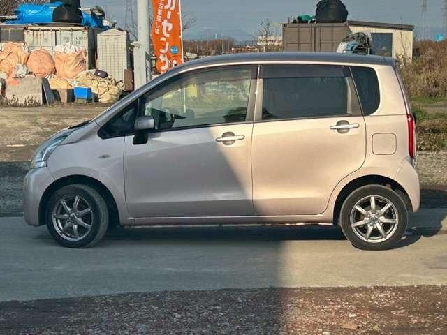 ステラ Ｌ　車検整備付　ベンチシート　４ＷＤ　キーレス　カーナビ　ＣＤ　ライトローズマイカメタリック（5枚目）