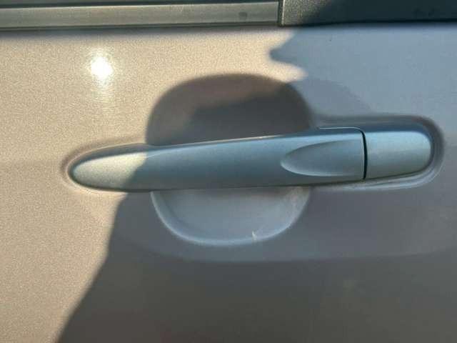 ステラ Ｌ　車検整備付　ベンチシート　４ＷＤ　キーレス　カーナビ　ＣＤ　ライトローズマイカメタリック（19枚目）