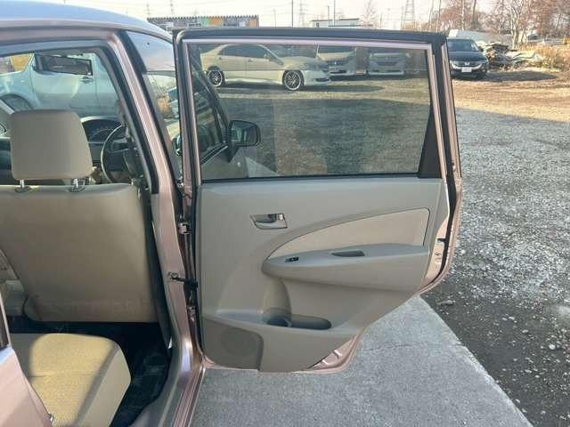 ステラ Ｌ　車検整備付　ベンチシート　４ＷＤ　キーレス　カーナビ　ＣＤ　ライトローズマイカメタリック（32枚目）