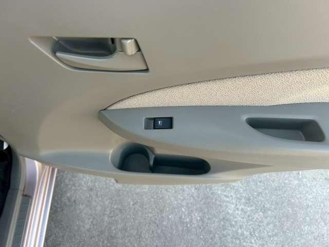 ステラ Ｌ　車検整備付　ベンチシート　４ＷＤ　キーレス　カーナビ　ＣＤ　ライトローズマイカメタリック（35枚目）