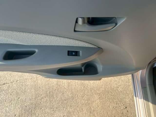 ステラ Ｌ　車検整備付　ベンチシート　４ＷＤ　キーレス　カーナビ　ＣＤ　ライトローズマイカメタリック（36枚目）