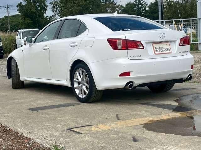 ＩＳ ＩＳ２５０　バージョンＬ　検Ｒ８／１２　ナビ　ＥＴＣ　バックカメラ　寒冷地仕様　ホワイトパールクリスタルシャイン（7枚目）