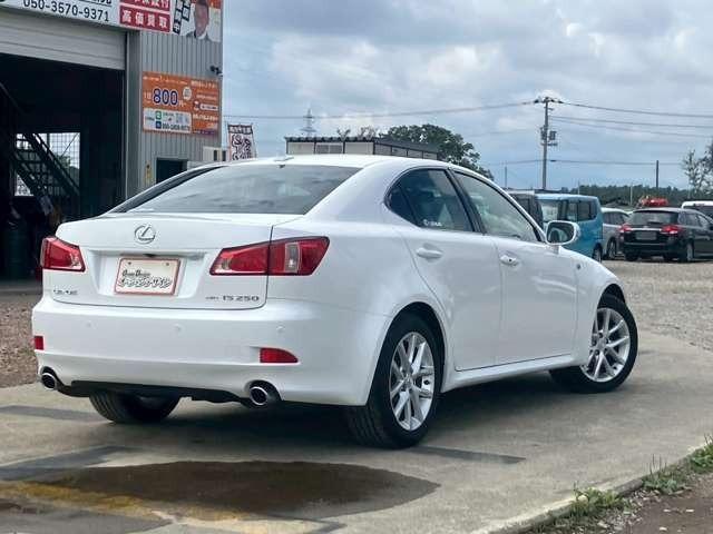 ＩＳ ＩＳ２５０　バージョンＬ　検Ｒ８／１２　ナビ　ＥＴＣ　バックカメラ　寒冷地仕様　ホワイトパールクリスタルシャイン（9枚目）