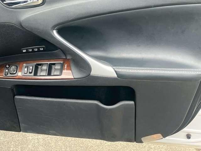 ＩＳ ＩＳ２５０　バージョンＬ　検Ｒ８／１２　ナビ　ＥＴＣ　バックカメラ　寒冷地仕様　ホワイトパールクリスタルシャイン（40枚目）