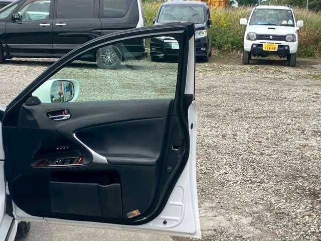 ＩＳ ＩＳ２５０　バージョンＬ　検Ｒ８／１２　ナビ　ＥＴＣ　バックカメラ　寒冷地仕様　ホワイトパールクリスタルシャイン（41枚目）