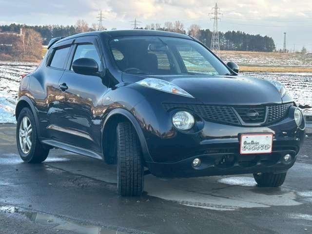 ジューク 16GT FOUR 車検整備付 キーレス プッシュスタート ETC バックカメラ カーナビ 4WD サファイアブラックパール(6枚目)