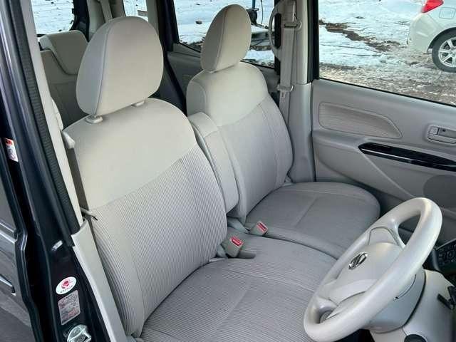 デイズルークス Ｘ　車検整備付　　スライドドア　ベンチシート　ナビ付　ワンセグ　キーレス　スマートキー　４ＷＤ　社外ナビ　パープル（28枚目）