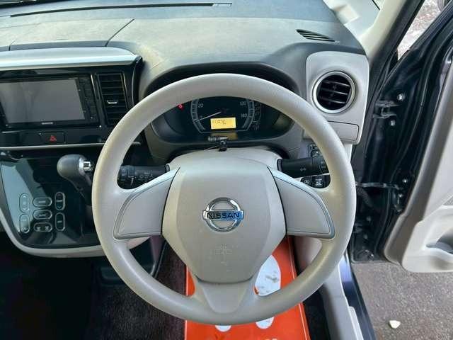 デイズルークス Ｘ　車検整備付　　スライドドア　ベンチシート　ナビ付　ワンセグ　キーレス　スマートキー　４ＷＤ　社外ナビ　パープル（30枚目）