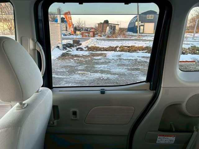 デイズルークス Ｘ　車検整備付　　スライドドア　ベンチシート　ナビ付　ワンセグ　キーレス　スマートキー　４ＷＤ　社外ナビ　パープル（74枚目）