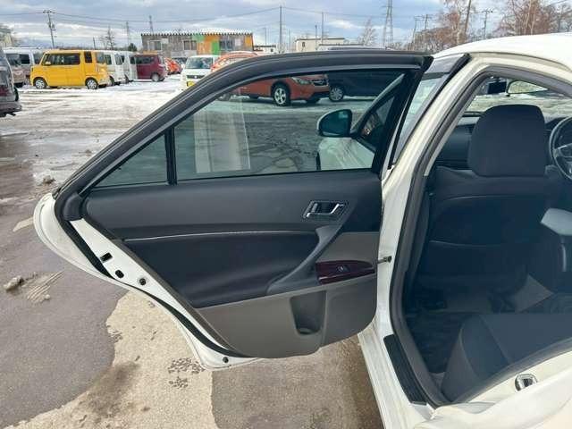 マークX 250G Four 車検整備付 社外ナビ ETC キーレス スマートキー バックモニター ETC 寒冷地仕様 ホワイトパールクリスタルシャイン(41枚目)