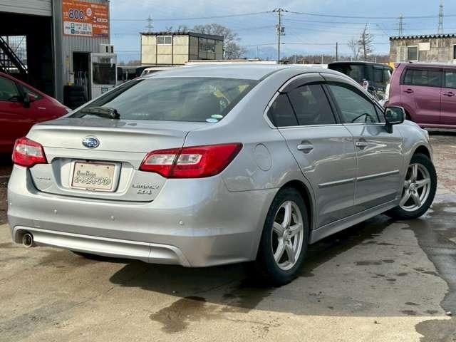 レガシィB4 ベースグレード 車検整備付 ナビ付 社外アルミホイール 電動シート プッシュスタート キーレス スマートキー アイスシルバー・メタリック(13枚目)