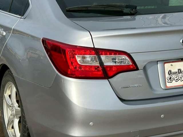 レガシィB4 ベースグレード 車検整備付 ナビ付 社外アルミホイール 電動シート プッシュスタート キーレス スマートキー アイスシルバー・メタリック(16枚目)