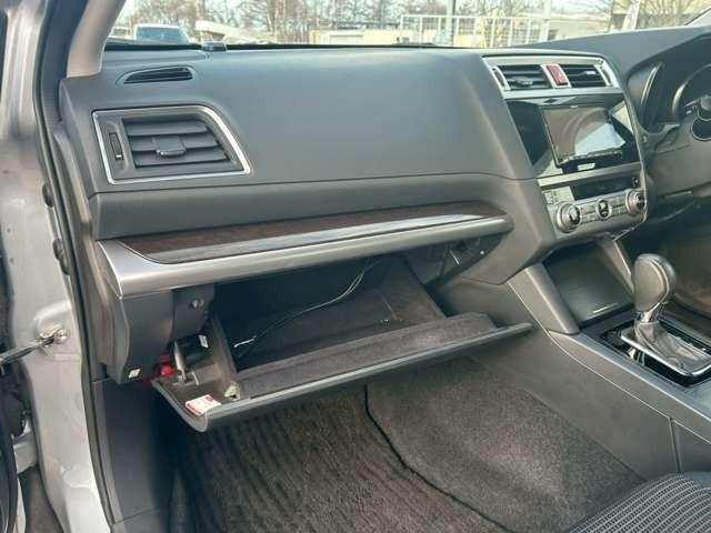 レガシィB4 ベースグレード 車検整備付 ナビ付 社外アルミホイール 電動シート プッシュスタート キーレス スマートキー アイスシルバー・メタリック(64枚目)