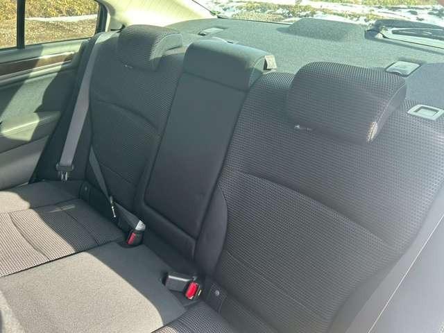 レガシィB4 ベースグレード 車検整備付 ナビ付 社外アルミホイール 電動シート プッシュスタート キーレス スマートキー アイスシルバー・メタリック(66枚目)