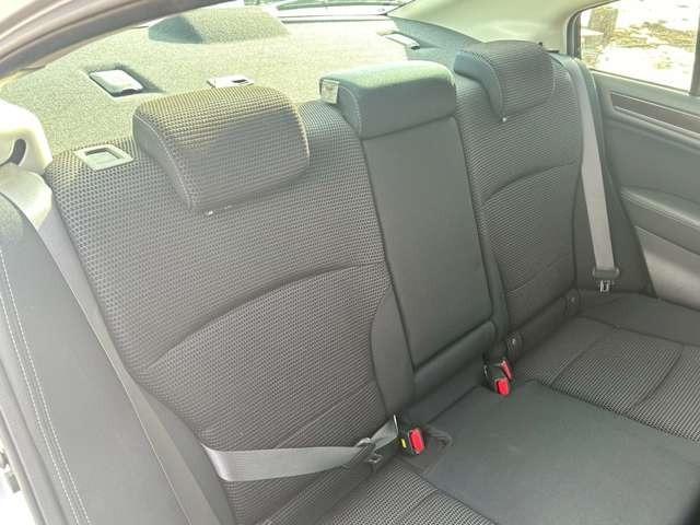 レガシィB4 ベースグレード 車検整備付 ナビ付 社外アルミホイール 電動シート プッシュスタート キーレス スマートキー アイスシルバー・メタリック(68枚目)