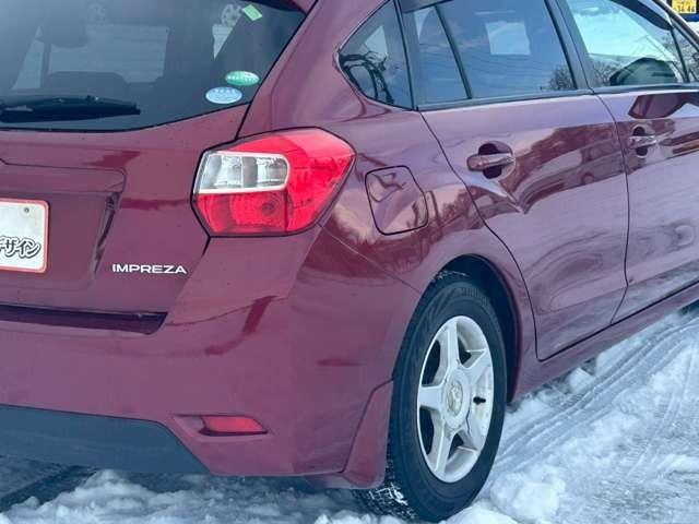 インプレッサスポーツ ２．０ｉアイサイト　車検整備付　ＥＴＣ　ＴＶ　ＵＳＢオーディオ　ナビ　バックカメラ　ヴェネチアンレッドパール（14枚目）