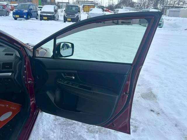 インプレッサスポーツ ２．０ｉアイサイト　車検整備付　ＥＴＣ　ＴＶ　ＵＳＢオーディオ　ナビ　バックカメラ　ヴェネチアンレッドパール（38枚目）