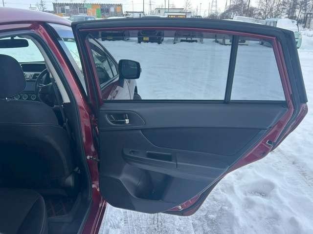 インプレッサスポーツ ２．０ｉアイサイト　車検整備付　ＥＴＣ　ＴＶ　ＵＳＢオーディオ　ナビ　バックカメラ　ヴェネチアンレッドパール（42枚目）