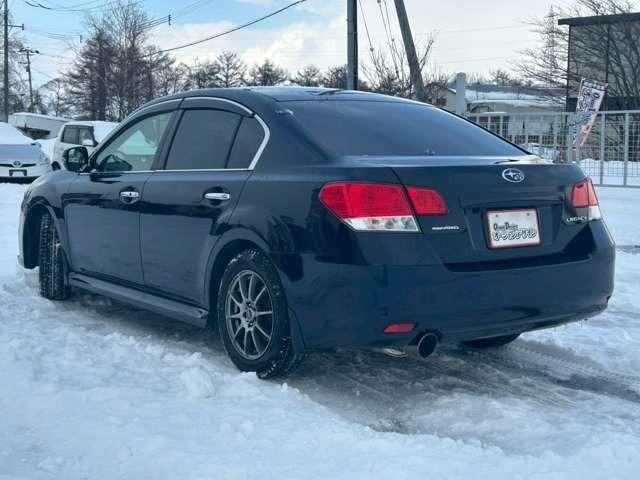 レガシィＢ４ ２．５ｉ　ＢスポーツアイサイトＧパッケージ　車検整備付　キーレス　スマートキー　４ＷＤ　ディープシーブルーパール（10枚目）