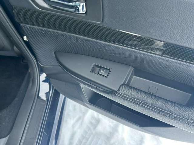 レガシィＢ４ ２．５ｉ　ＢスポーツアイサイトＧパッケージ　車検整備付　キーレス　スマートキー　４ＷＤ　ディープシーブルーパール（45枚目）