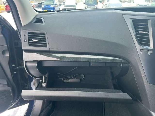 レガシィＢ４ ２．５ｉ　ＢスポーツアイサイトＧパッケージ　車検整備付　キーレス　スマートキー　４ＷＤ　ディープシーブルーパール（67枚目）