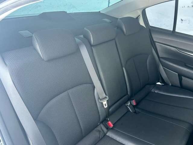 レガシィＢ４ ２．５ｉ　ＢスポーツアイサイトＧパッケージ　車検整備付　キーレス　スマートキー　４ＷＤ　ディープシーブルーパール（70枚目）