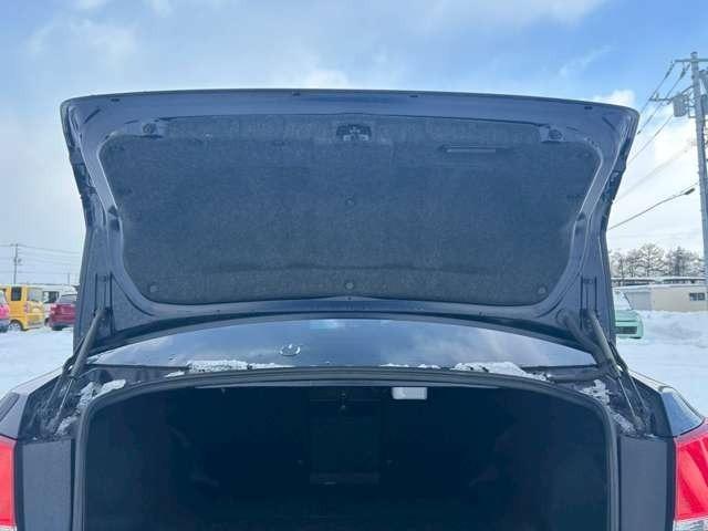 レガシィＢ４ ２．５ｉ　ＢスポーツアイサイトＧパッケージ　車検整備付　キーレス　スマートキー　４ＷＤ　ディープシーブルーパール（74枚目）