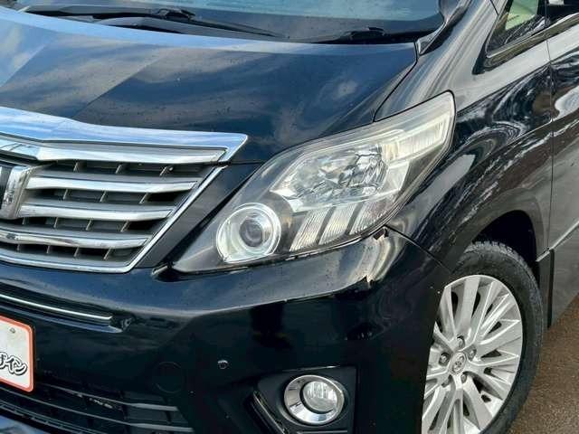 アルファード ２４０Ｓ　検Ｒ９／６　３列シート　ウォークスルー　社外ナビ　スマートキー　キーレス　両側スライドドア　アルミホイール　ブラック（14枚目）