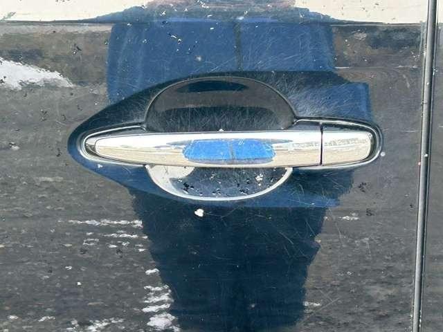 アルファード ２４０Ｓ　検Ｒ９／６　３列シート　ウォークスルー　社外ナビ　スマートキー　キーレス　両側スライドドア　アルミホイール　ブラック（19枚目）