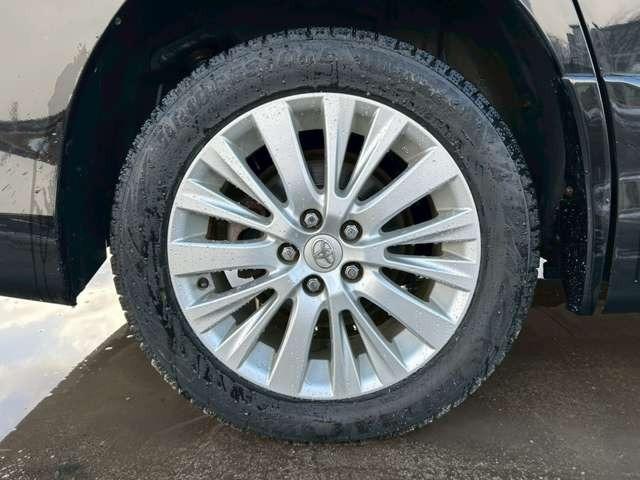 アルファード ２４０Ｓ　検Ｒ９／６　３列シート　ウォークスルー　社外ナビ　スマートキー　キーレス　両側スライドドア　アルミホイール　ブラック（23枚目）