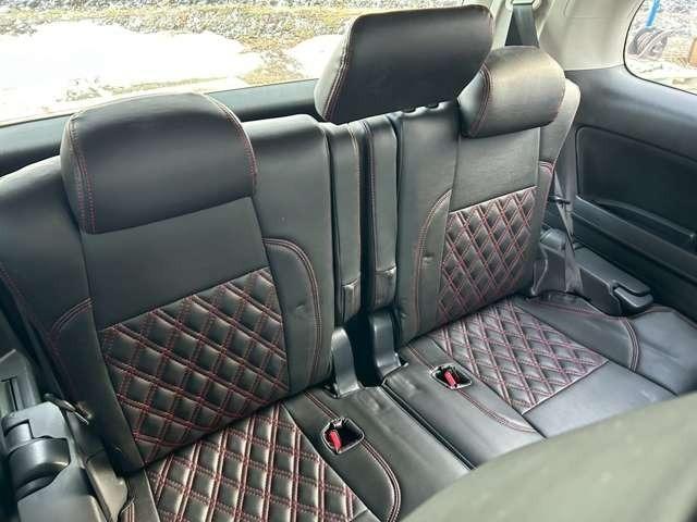 アルファード ２４０Ｓ　検Ｒ９／６　３列シート　ウォークスルー　社外ナビ　スマートキー　キーレス　両側スライドドア　アルミホイール　ブラック（60枚目）