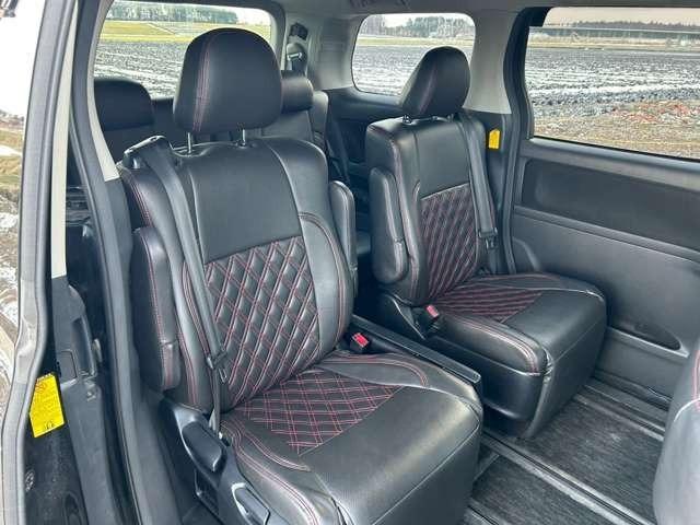 アルファード ２４０Ｓ　検Ｒ９／６　３列シート　ウォークスルー　社外ナビ　スマートキー　キーレス　両側スライドドア　アルミホイール　ブラック（61枚目）