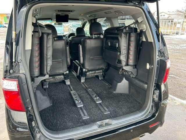 アルファード ２４０Ｓ　検Ｒ９／６　３列シート　ウォークスルー　社外ナビ　スマートキー　キーレス　両側スライドドア　アルミホイール　ブラック（66枚目）