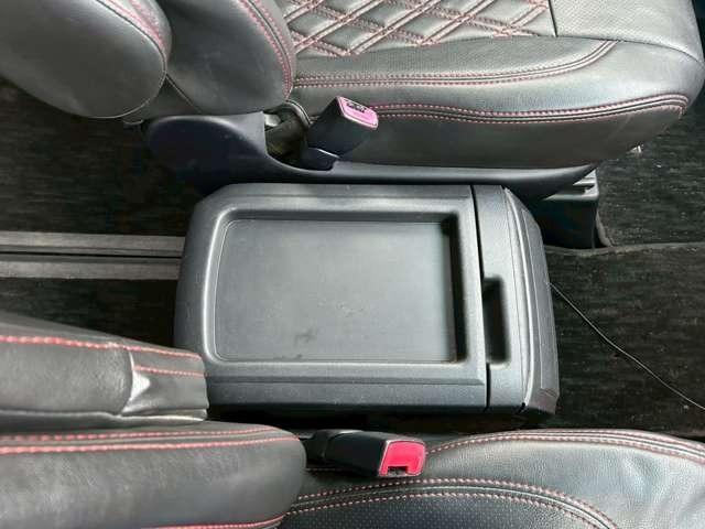 アルファード ２４０Ｓ　検Ｒ９／６　３列シート　ウォークスルー　社外ナビ　スマートキー　キーレス　両側スライドドア　アルミホイール　ブラック（73枚目）