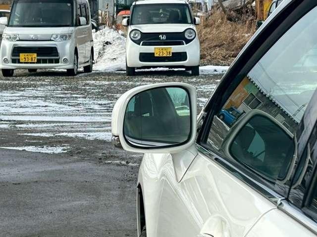 クラウン ２．５ロイヤルサルーンｉ－Ｆｏｕｒ　プレミアムＥＤ　車検整備付　アルミホイール　純正ナビ　バックカメラ　ＥＴＣ　クルーズコントロール　スマートキー　キーレス　ホワイトパールクリスタルシャイン（17枚目）